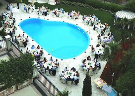 Hotel Savoy Palace