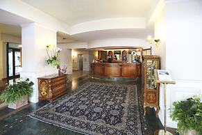 Hotel Savoy Palace