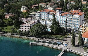 Hotel Savoy Palace