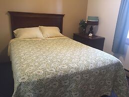 Milford Motel On The River