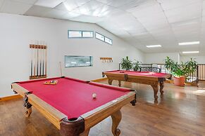 PVC at The Roundhouse Resort