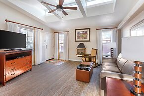 PVC at The Roundhouse Resort