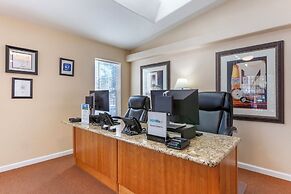 PVC at The Roundhouse Resort