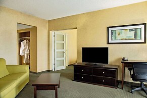 Days Inn & Conference Centre by Wyndham Cranbrook