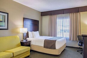 Days Inn & Conference Centre by Wyndham Cranbrook