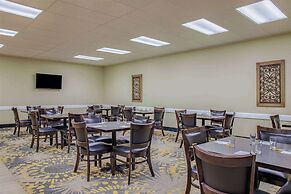 Days Inn & Conference Centre by Wyndham Cranbrook