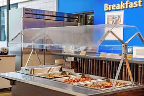 Days Inn & Conference Centre by Wyndham Cranbrook