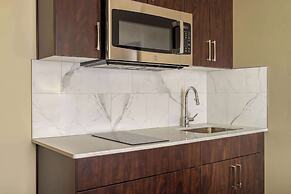 Days Inn & Conference Centre by Wyndham Cranbrook