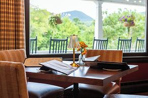 Eagle Mountain House & Golf Club