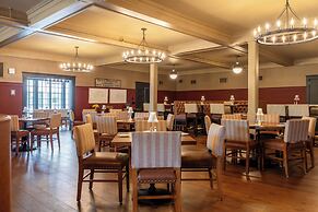 Eagle Mountain House & Golf Club