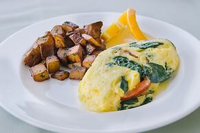 Eagle Mountain House & Golf Club