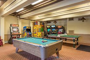 Eagle Mountain House & Golf Club