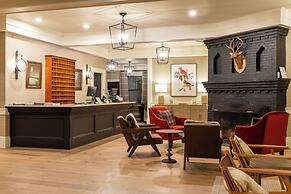 Eagle Mountain House & Golf Club