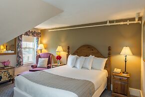 Eagle Mountain House & Golf Club