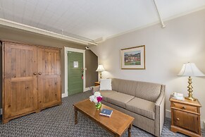 Eagle Mountain House & Golf Club