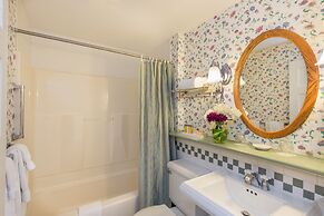 Eagle Mountain House & Golf Club