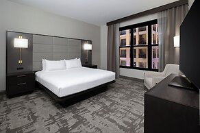 Hilton Promenade at Branson Landing