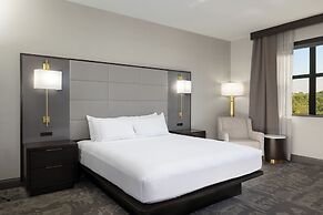 Hilton Promenade at Branson Landing