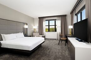 Hilton Promenade at Branson Landing