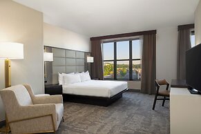 Hilton Promenade at Branson Landing