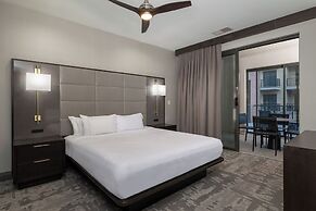 Hilton Promenade at Branson Landing