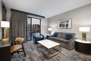 Hilton Promenade at Branson Landing
