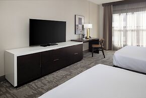 Hilton Promenade at Branson Landing