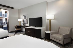 Hilton Promenade at Branson Landing