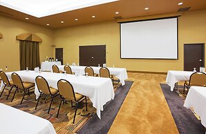 Holiday Inn Express & Suites Brandon by IHG
