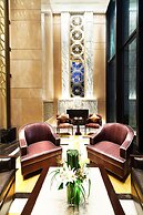 Paramount Gallery Hotel