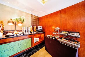 Paramount Gallery Hotel