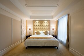 Paramount Gallery Hotel