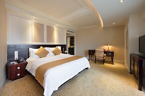 Paramount Gallery Hotel