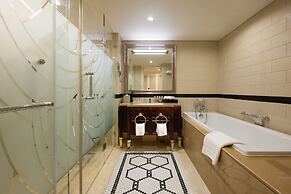 Paramount Gallery Hotel