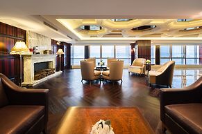 Paramount Gallery Hotel