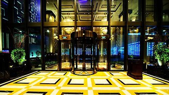 Paramount Gallery Hotel