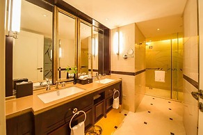 Paramount Gallery Hotel