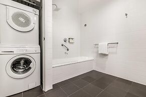 Adina Apartment Hotel Perth - Barrack Plaza