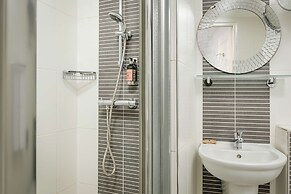 Hotel Arc de Triomphe