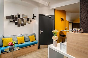 Hotel Arc de Triomphe