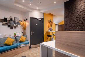 Hotel Arc de Triomphe