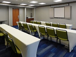 Holiday Inn Express Coventry S - West Warwick Area by IHG