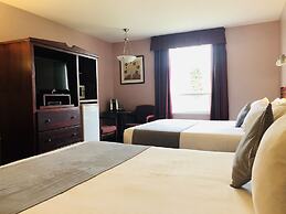 Super 8 by Wyndham Lake Country/Winfield Area