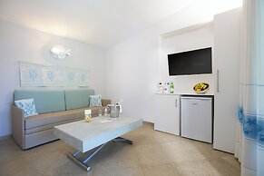 Cormoran Hotel & Residence