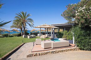 Cormoran Hotel & Residence