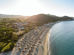Cormoran Hotel & Residence
