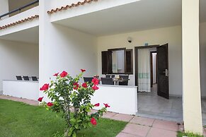 Cormoran Hotel & Residence