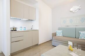 Cormoran Hotel & Residence