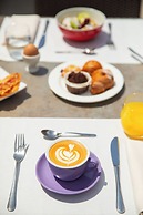 Cormoran Hotel & Residence