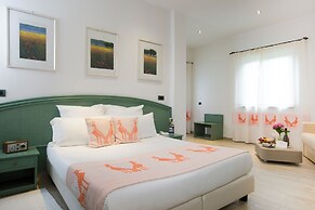 Cormoran Hotel & Residence